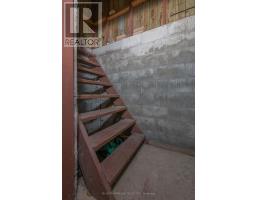 124 HIGH STREET W - 34