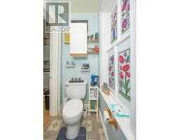 124 HIGH STREET W - 42