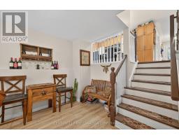 19 HEMLOCK BOULEVARD - 10