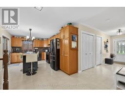 19 HEMLOCK BOULEVARD - 11