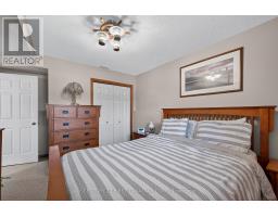 19 HEMLOCK BOULEVARD - 23