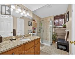 19 HEMLOCK BOULEVARD - 24