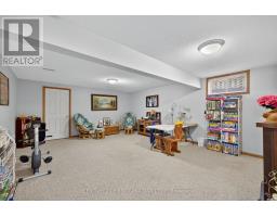 19 HEMLOCK BOULEVARD - 27