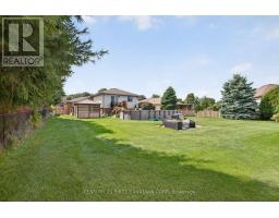 19 HEMLOCK BOULEVARD - 36