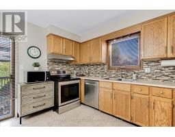 175 WALMER GARDENS - 14