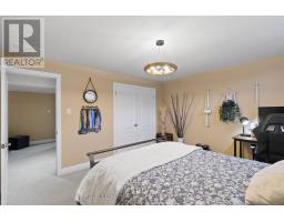 576 GARIBALDI AVENUE - 25