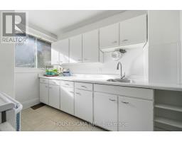 199 EMERY STREET E - 17