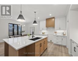 30 - 22701 ADELAIDE ROAD - 12