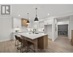 30 - 22701 ADELAIDE ROAD - 14