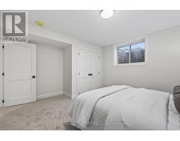 30 - 22701 ADELAIDE ROAD - 38