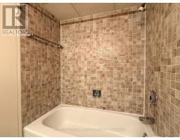 1901 - 389 DUNDAS STREET - 18