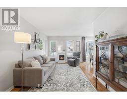 125 GIBSON CRESCENT - 12