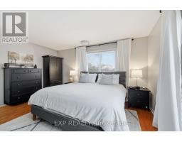 125 GIBSON CRESCENT - 27