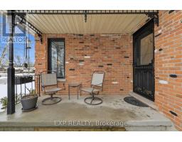 125 GIBSON CRESCENT - 3