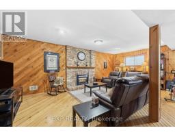 125 GIBSON CRESCENT - 30