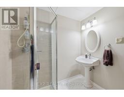 125 GIBSON CRESCENT - 34