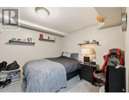 125 GIBSON CRESCENT - 35