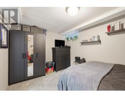 125 GIBSON CRESCENT - 36