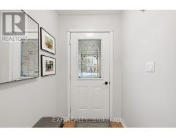 125 GIBSON CRESCENT - 4