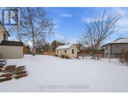 125 GIBSON CRESCENT - 42