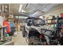 125 GIBSON CRESCENT - 44