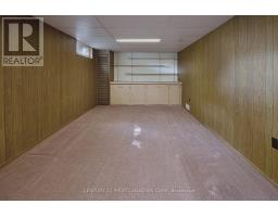 42 NAOMEE CRESCENT - 19