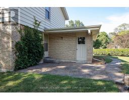 42 NAOMEE CRESCENT - 23