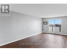 811 - 583 MORNINGTON AVENUE - 10