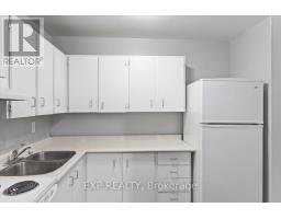 811 - 583 MORNINGTON AVENUE - 17