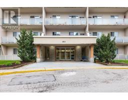 811 - 583 MORNINGTON AVENUE - 2