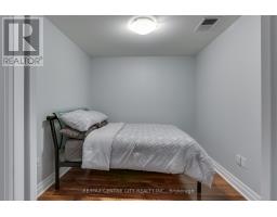 1004 - 505 TALBOT STREET - 11