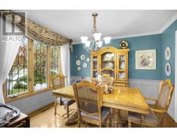 37 VIRGINIA CRESCENT - 21