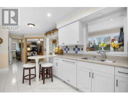 37 VIRGINIA CRESCENT - 22