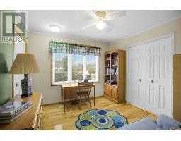 37 VIRGINIA CRESCENT - 36