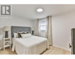 32 MARY STREET E - 21