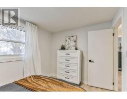 32 MARY STREET E - 26