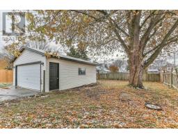 32 MARY STREET E - 29