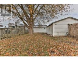 32 MARY STREET E - 32