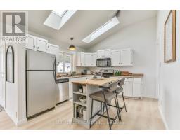 32 MARY STREET E - 7