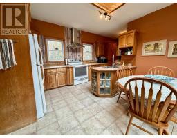 21622 DUNDONALD ROAD - 26