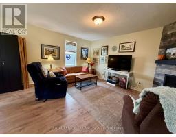 21622 DUNDONALD ROAD - 27