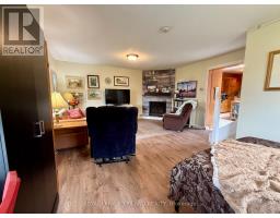 21622 DUNDONALD ROAD - 29