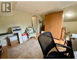 21622 DUNDONALD ROAD - 32