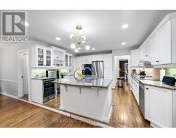 6977 LAMBETH WALK - 12