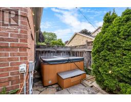 6977 LAMBETH WALK - 45