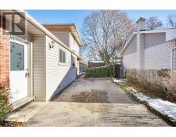 544 GRIFFITH STREET - 37