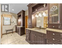 569 FRANKLINWAY GATE - 23