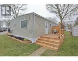 46 ST ANDREWS PLACE - 31