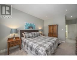 57 - 765 EAGLETRACE DRIVE - 26