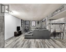 443 SANDRINGHAM CRESCENT - 32